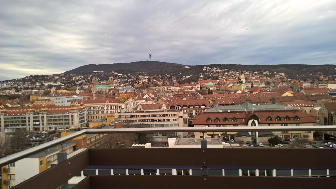 Panorama City Apartman Pecs Bagian luar foto