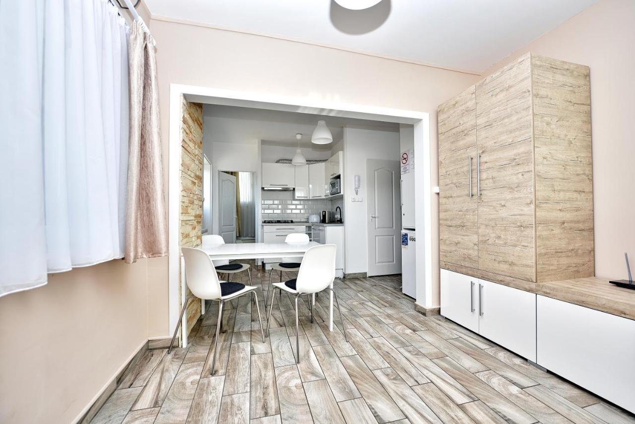 Panorama City Apartman Pecs Bagian luar foto